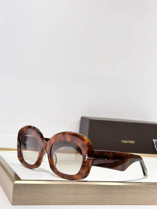 Picture of Tom Ford Sunglasses _SKUfw76324113fw